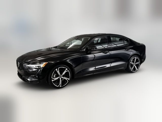 2024 Volvo S60 Plus Dark Theme