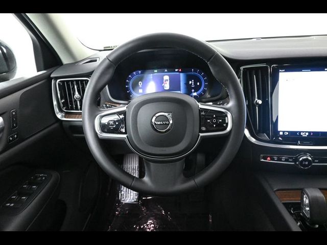 2024 Volvo S60 Plus Dark Theme