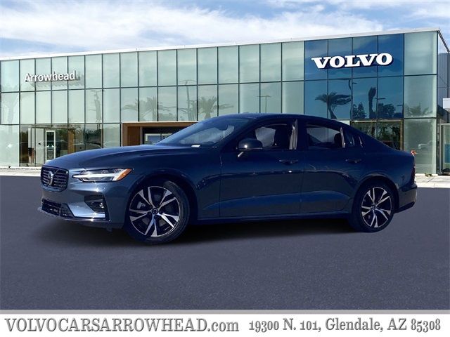 2024 Volvo S60 Plus Dark Theme