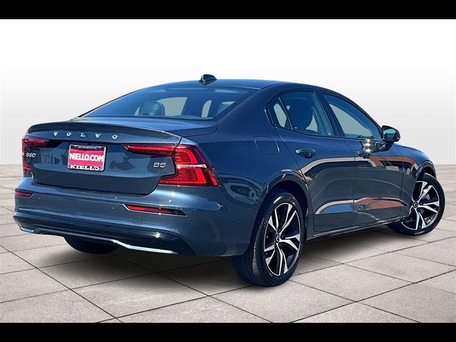 2024 Volvo S60 Plus Dark Theme