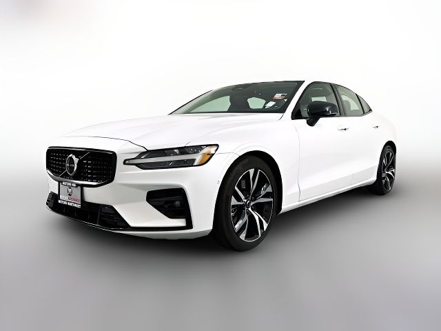 2024 Volvo S60 Plus Dark Theme