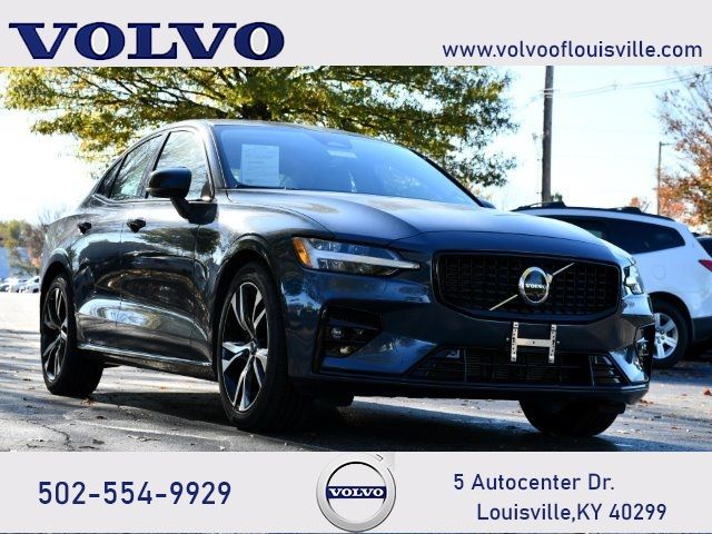 2024 Volvo S60 Plus Dark Theme