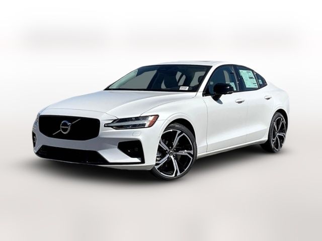 2024 Volvo S60 Plus Dark Theme