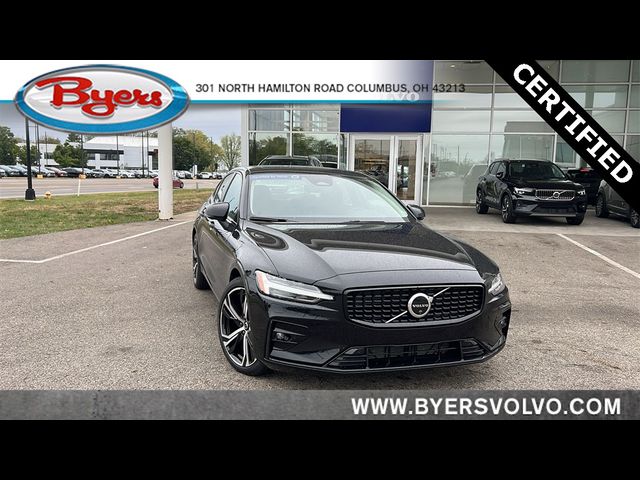 2024 Volvo S60 Plus Dark Theme