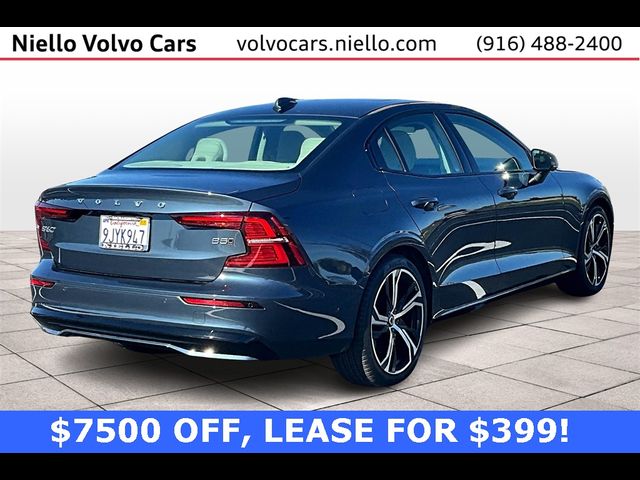 2024 Volvo S60 Plus Dark Theme