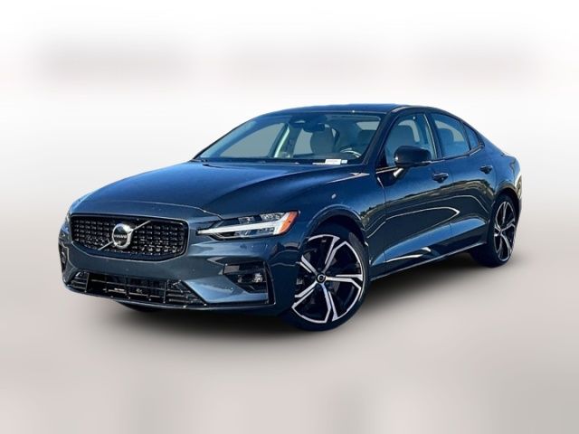 2024 Volvo S60 Plus Dark Theme