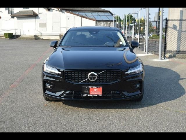 2024 Volvo S60 Plus Dark Theme