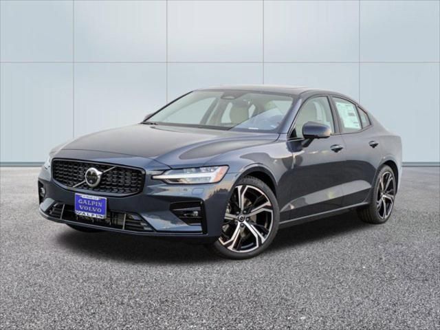 2024 Volvo S60 Plus Dark Theme