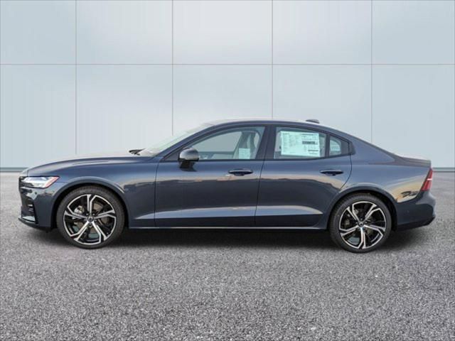 2024 Volvo S60 Plus Dark Theme