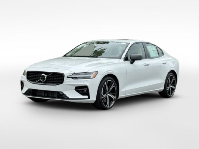 2024 Volvo S60 Plus Dark Theme