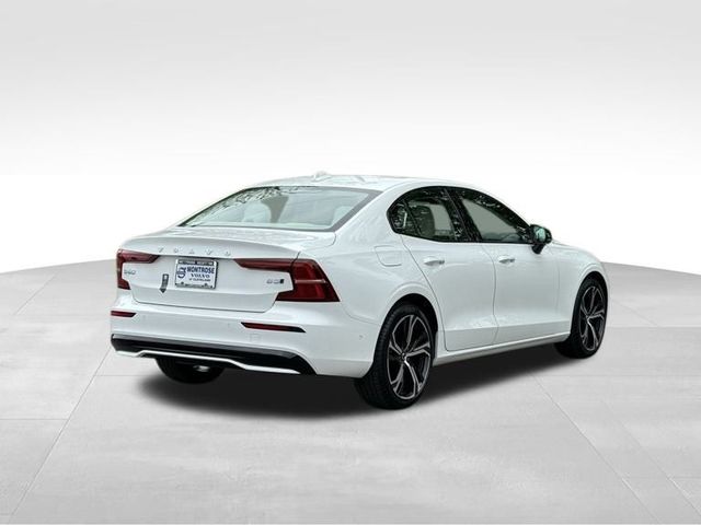 2024 Volvo S60 Plus Dark Theme