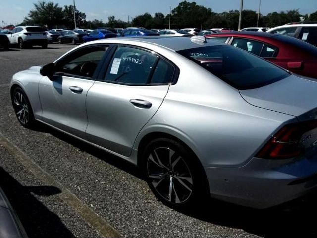 2024 Volvo S60 Plus Dark Theme