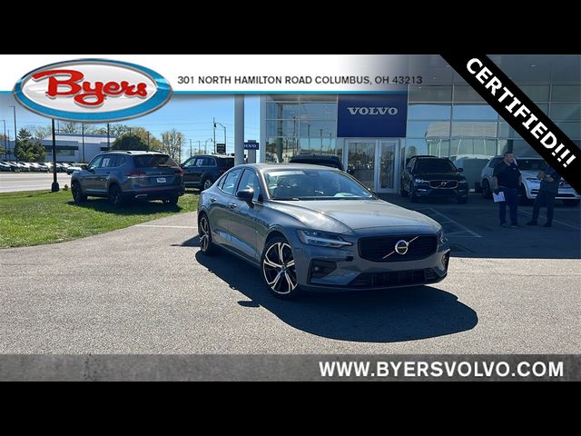 2024 Volvo S60 Plus Dark Theme