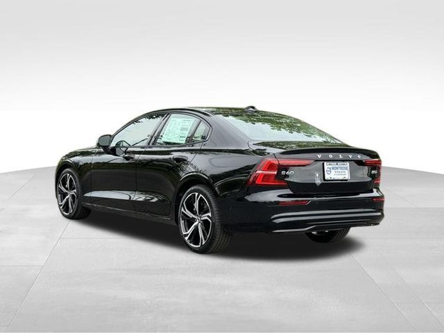 2024 Volvo S60 Plus Dark Theme