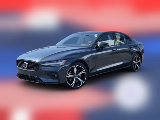 2024 Volvo S60 Plus Dark Theme
