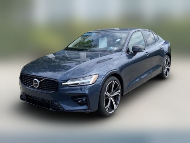 2024 Volvo S60 Plus Dark Theme