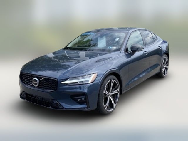 2024 Volvo S60 Plus Dark Theme