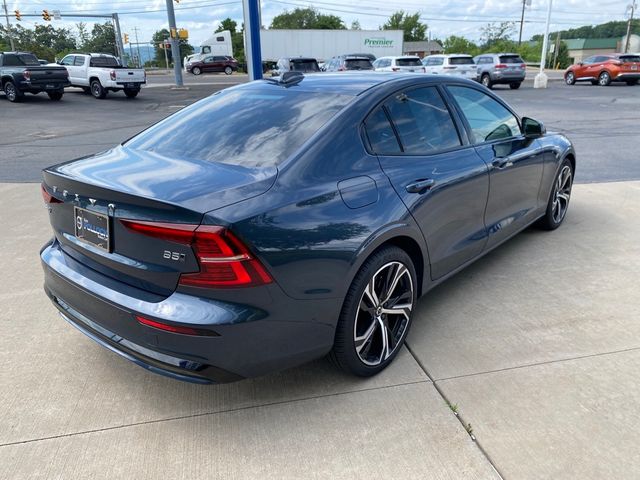 2024 Volvo S60 Plus Dark Theme