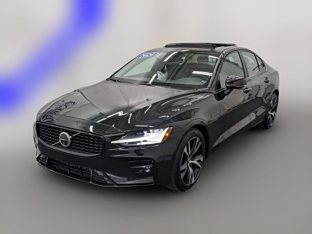 2024 Volvo S60 Plus Dark Theme