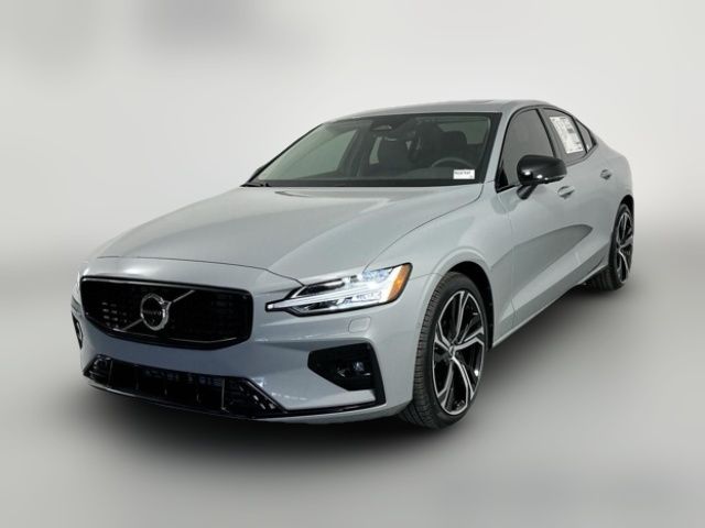 2024 Volvo S60 Plus Dark Theme