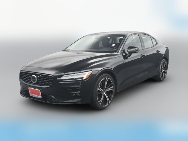 2024 Volvo S60 Plus Dark Theme