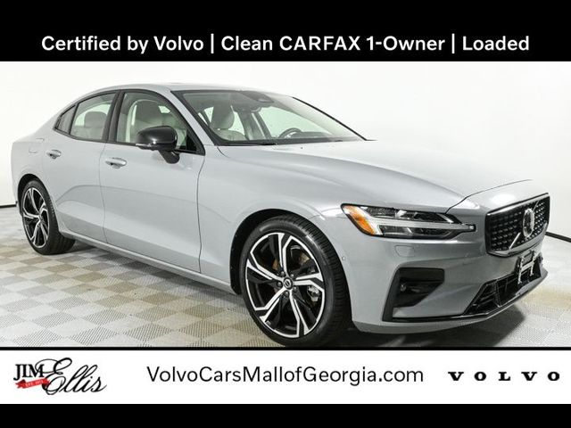 2024 Volvo S60 Plus Dark Theme