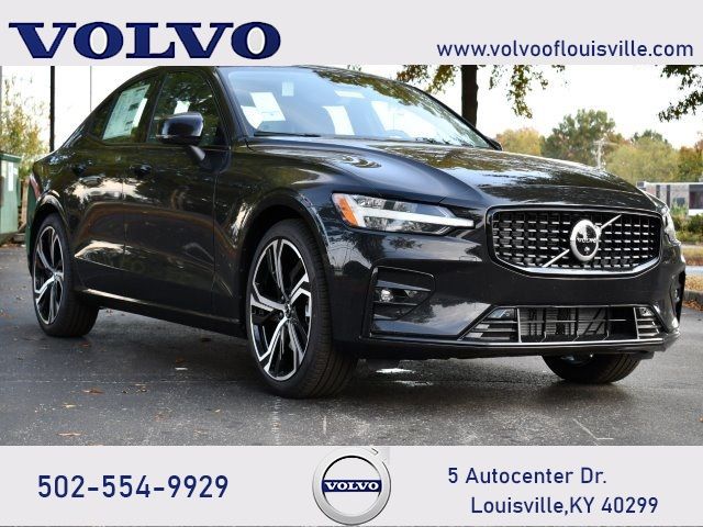 2024 Volvo S60 Plus Dark Theme