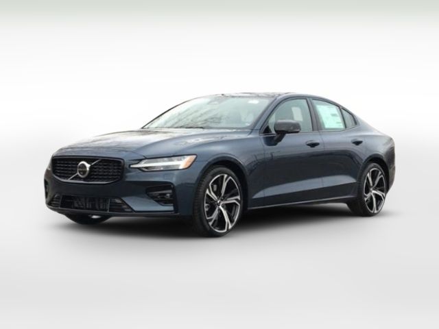 2024 Volvo S60 Plus Dark Theme