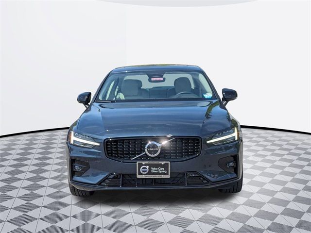 2024 Volvo S60 Plus Dark Theme