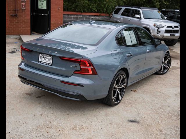 2024 Volvo S60 Plus Dark Theme