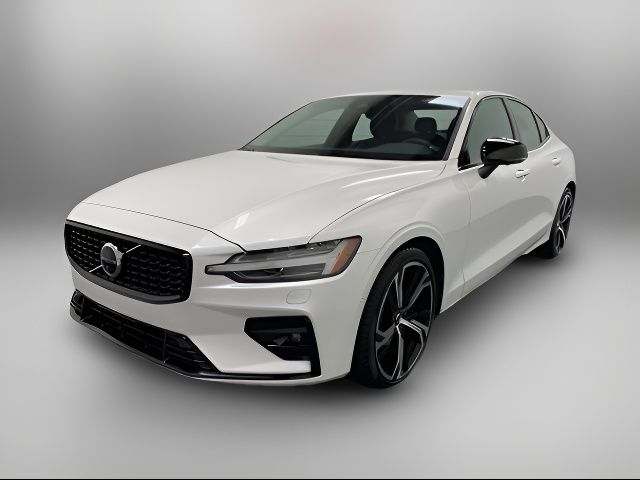 2024 Volvo S60 Plus Dark Theme