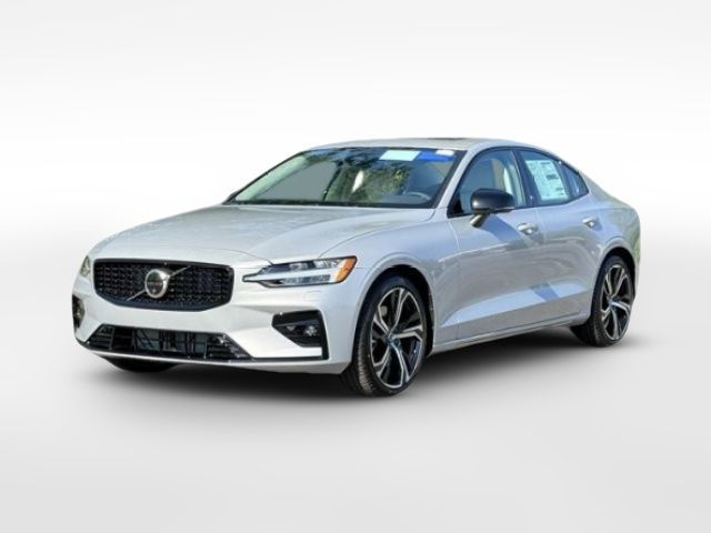 2024 Volvo S60 Plus Dark Theme