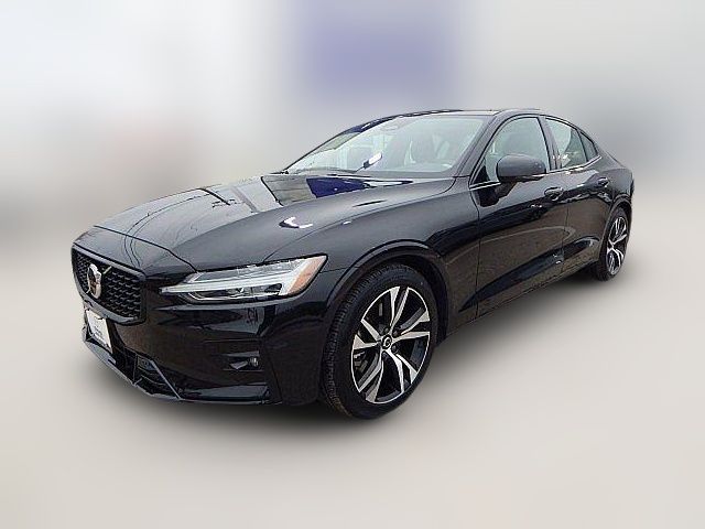 2024 Volvo S60 Plus Dark Theme