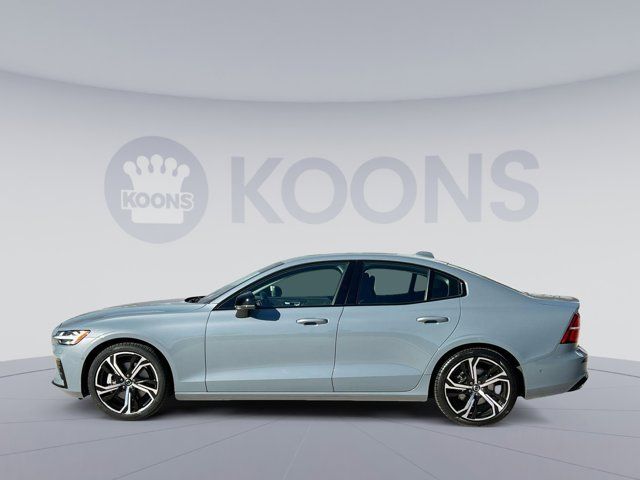 2024 Volvo S60 Plus Dark Theme