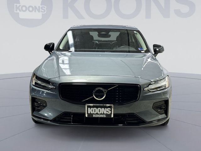 2024 Volvo S60 Plus Dark Theme