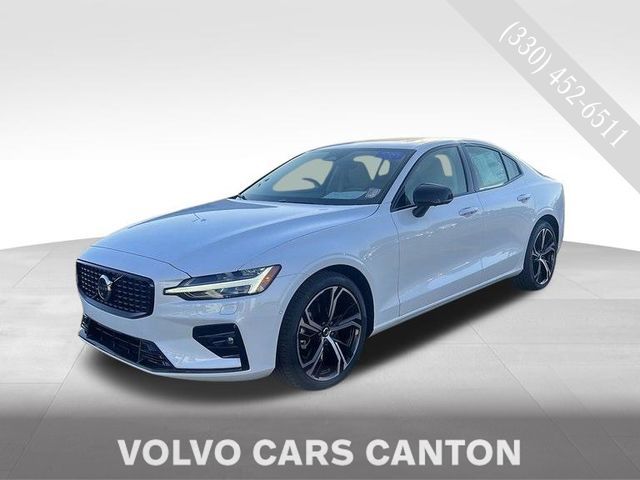 2024 Volvo S60 Plus Dark Theme