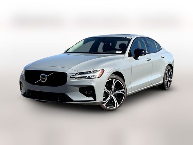 2024 Volvo S60 Plus Dark Theme