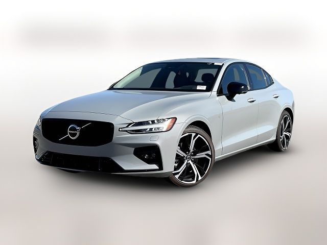 2024 Volvo S60 Plus Dark Theme