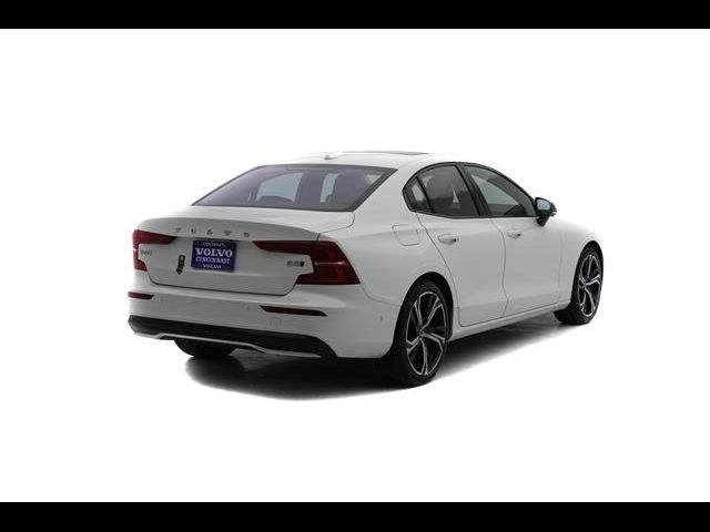 2024 Volvo S60 Plus Dark Theme