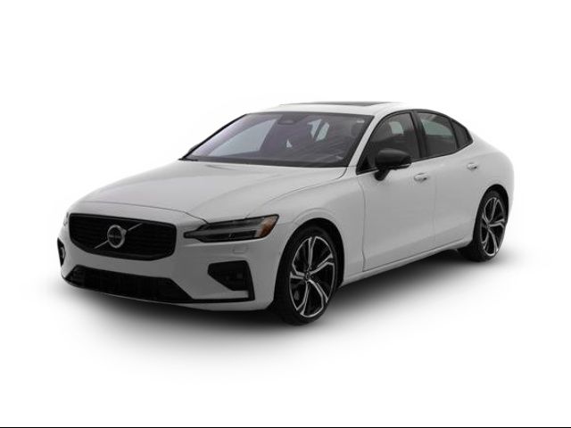 2024 Volvo S60 Plus Dark Theme