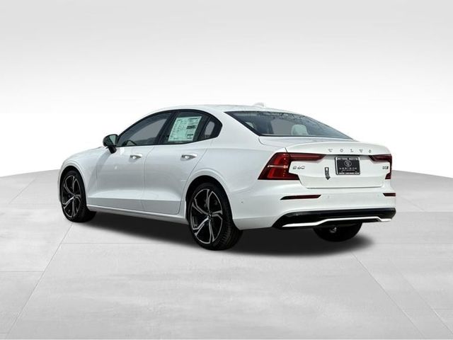 2024 Volvo S60 Plus Dark Theme