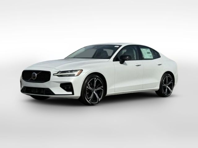 2024 Volvo S60 Plus Dark Theme