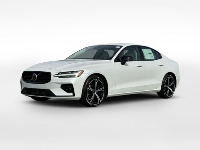 2024 Volvo S60 Plus Dark Theme