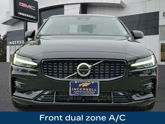 2024 Volvo S60 Plus Dark Theme