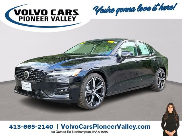 2024 Volvo S60 Plus Dark Theme