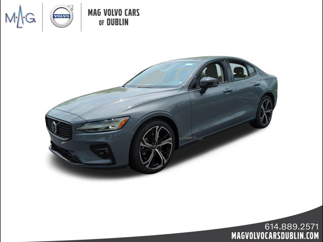 2024 Volvo S60 Plus Dark Theme