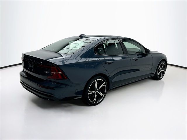 2024 Volvo S60 Plus Dark Theme