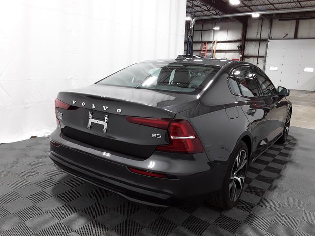 2024 Volvo S60 Core Dark Theme