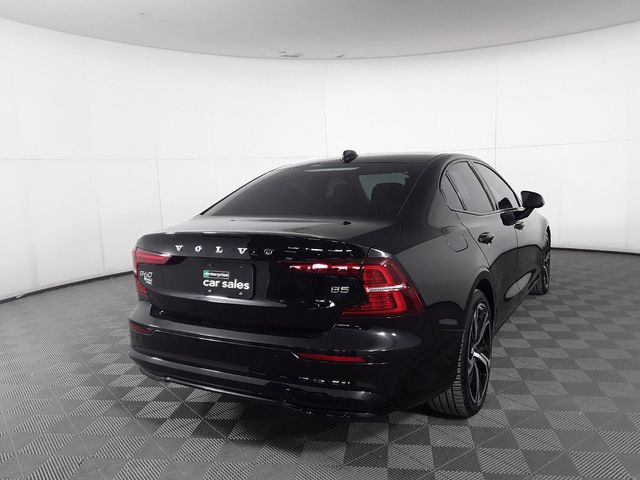 2024 Volvo S60 Core Dark Theme