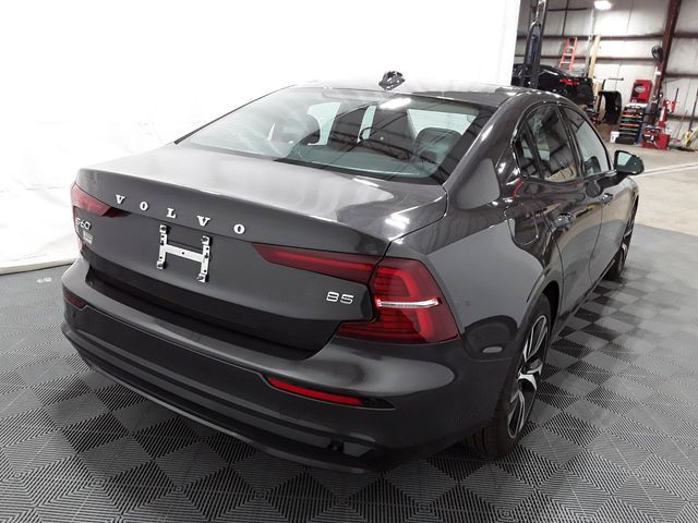 2024 Volvo S60 Core Dark Theme